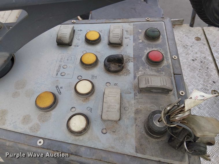 image for item EC1332 2015 Wirtgen W210i milling machine