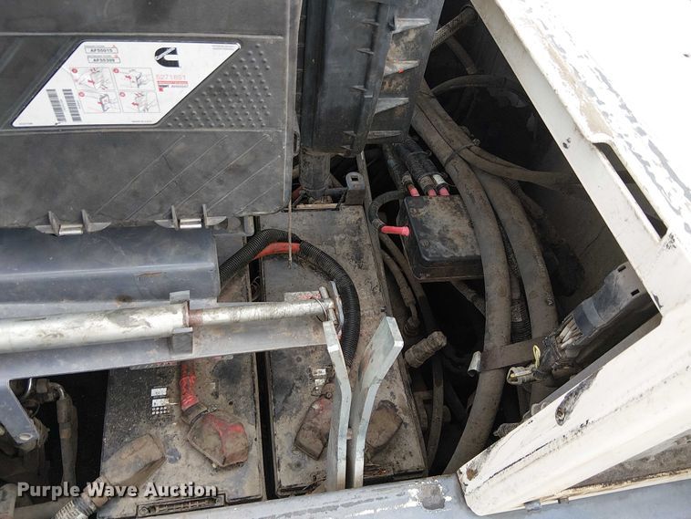 image for item EC1332 2015 Wirtgen W210i milling machine