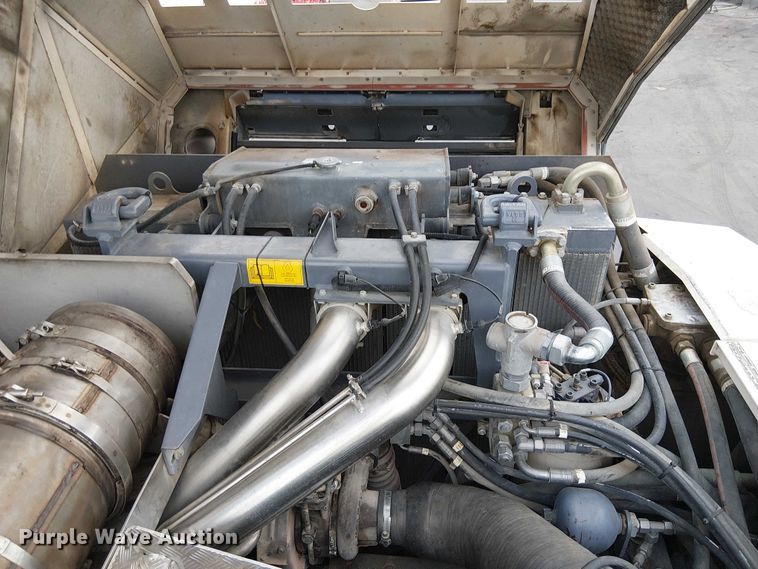 image for item EC1332 2015 Wirtgen W210i milling machine