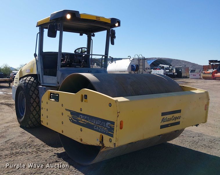 COMPACTADOR 2017 DYNAPAC CA2500D