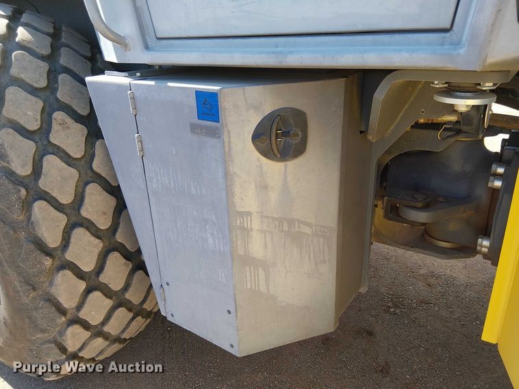 image for item EC1346 2017 Dynapac CA2500D single drum vibratory roller