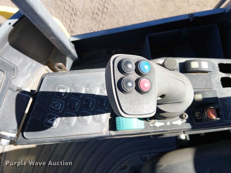 image for item EC1346 2017 Dynapac CA2500D single drum vibratory roller