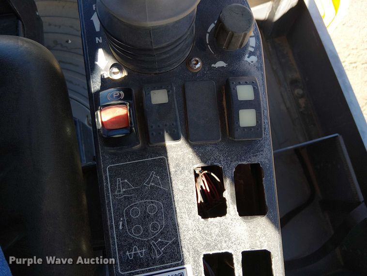 image for item EC1346 2017 Dynapac CA2500D single drum vibratory roller