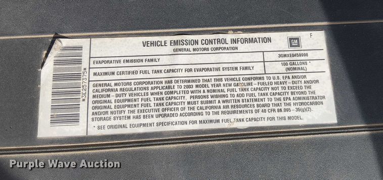 image for item EC1351 2003 Chevrolet Silverado 3500HD flatbed pickup truck