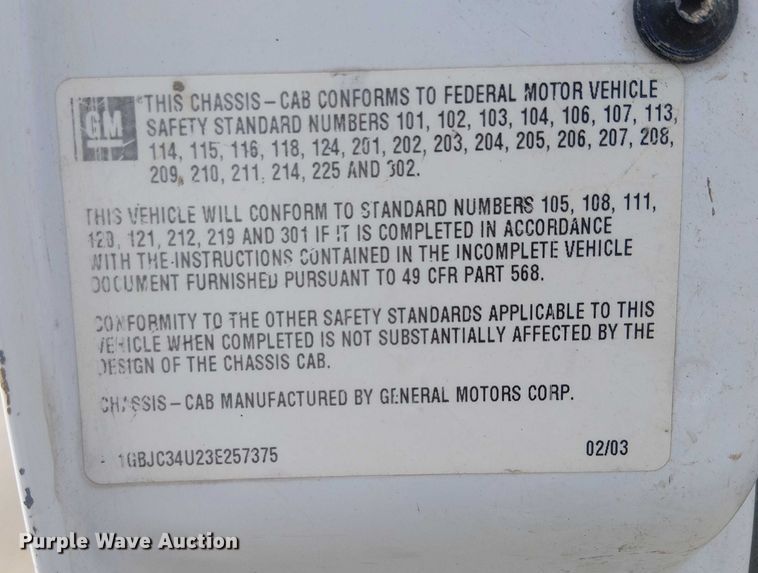 image for item EC1351 2003 Chevrolet Silverado 3500HD flatbed pickup truck