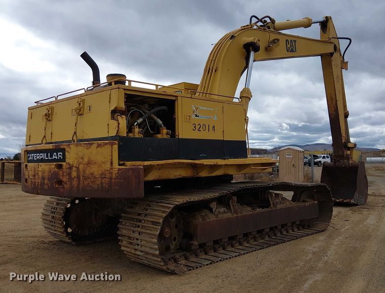 EXCAVADORA CATERPILLAR 235B