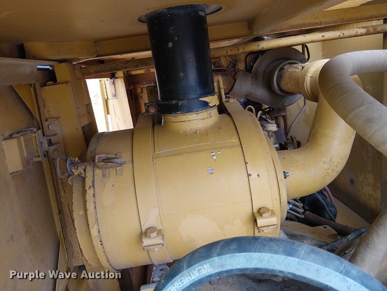 image for item EC1359 Caterpillar 235B excavator