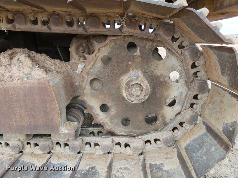 image for item EC1359 Caterpillar 235B excavator