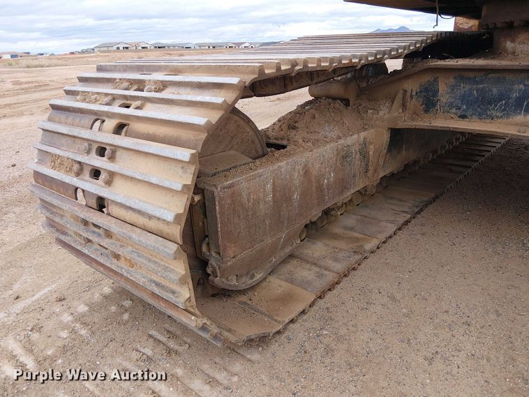 image for item EC1359 Caterpillar 235B excavator