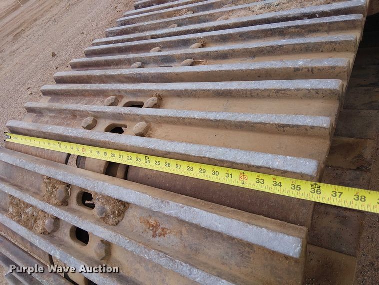 image for item EC1359 Caterpillar 235B excavator