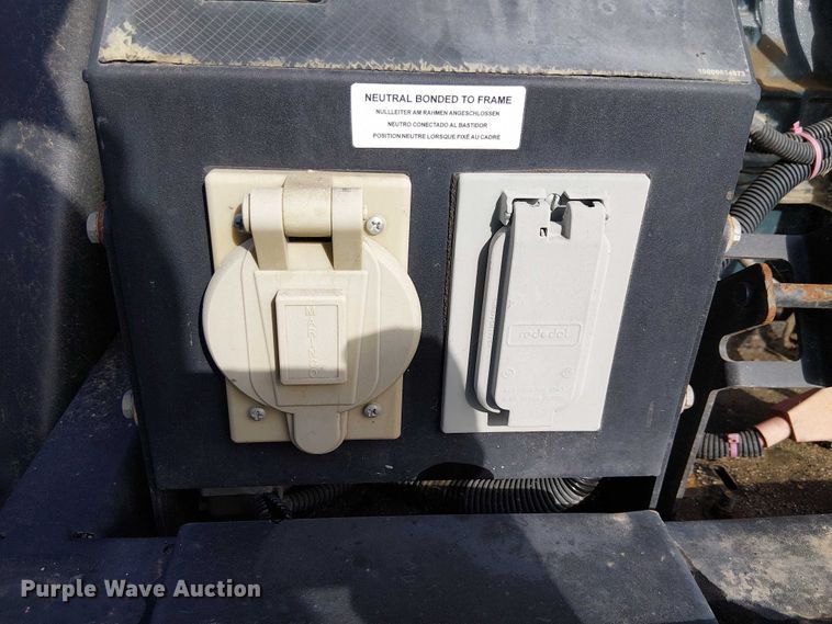 image for item EC1368 2019 Generac MLT6SKDS-STD light plant