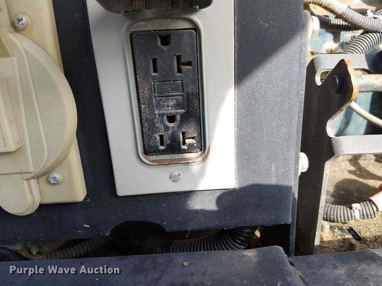 image for item EC1368 2019 Generac MLT6SKDS-STD light plant