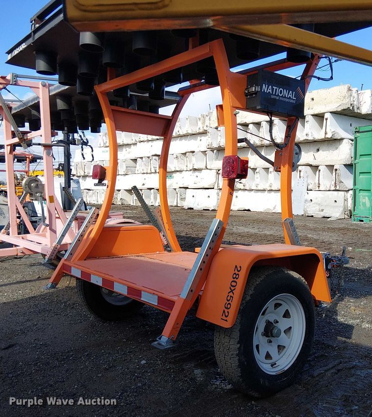 image for item EC1370 2019 National Signal Aero light arrow board trailer