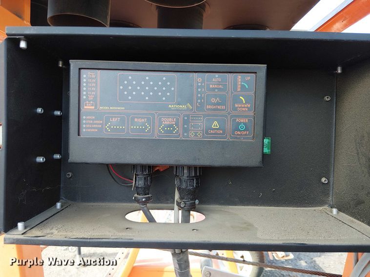 image for item EC1370 2019 National Signal Aero light arrow board trailer