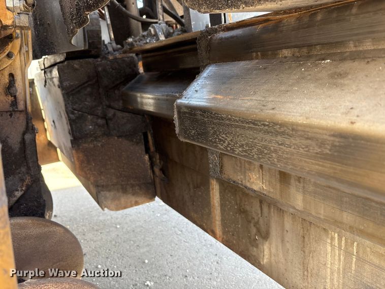 image for item EC4429 2015 Caterpillar AP555E paver