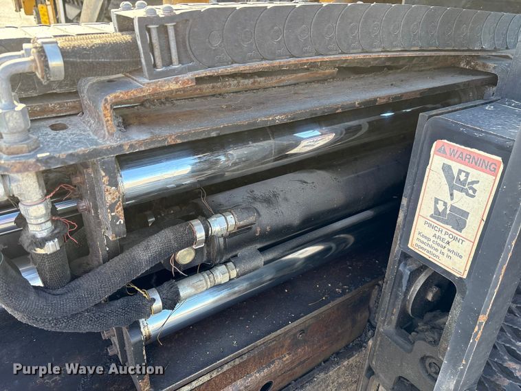 image for item EC4429 2015 Caterpillar AP555E paver