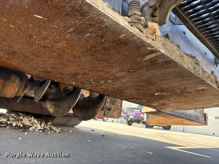 image for item EC4429 2015 Caterpillar AP555E paver