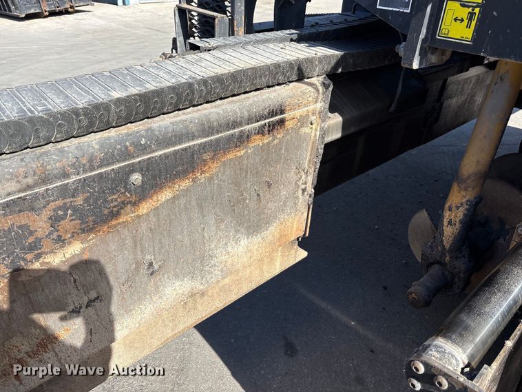 image for item EC4429 2015 Caterpillar AP555E paver