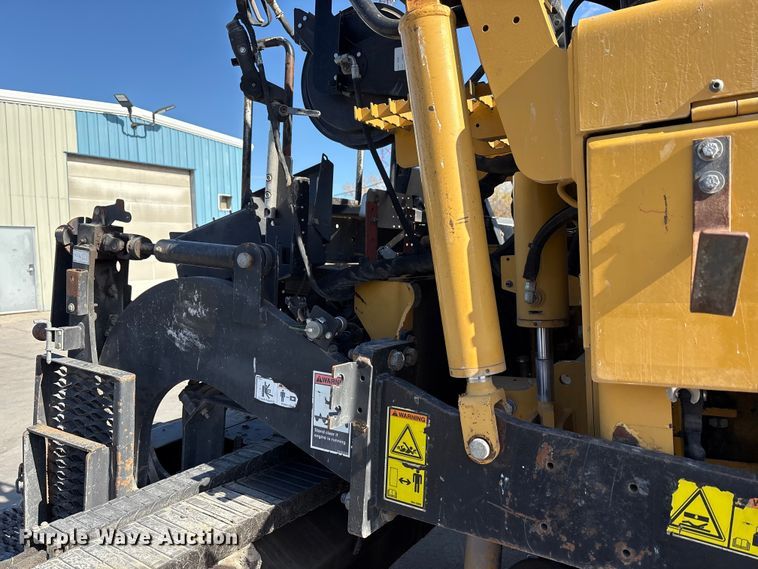 image for item EC4429 2015 Caterpillar AP555E paver