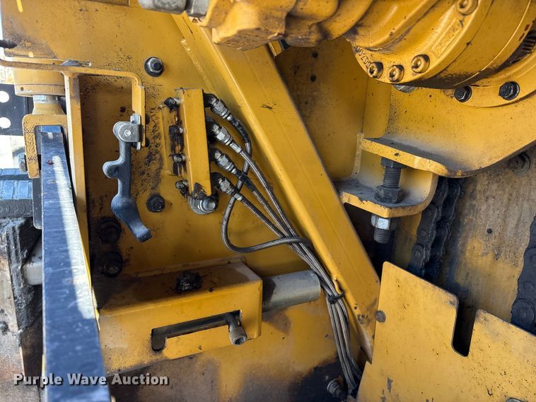 image for item EC4429 2015 Caterpillar AP555E paver