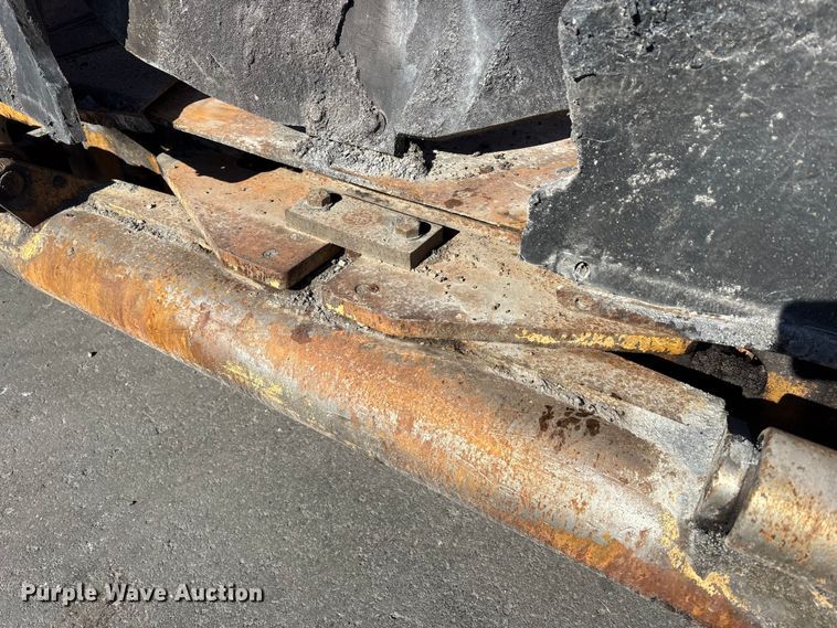 image for item EC4429 2015 Caterpillar AP555E paver