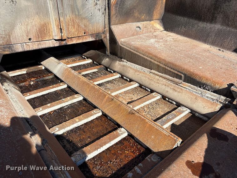 image for item EC4429 2015 Caterpillar AP555E paver