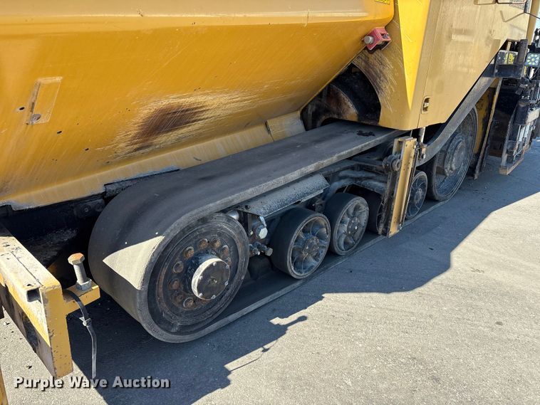 image for item EC4429 2015 Caterpillar AP555E paver