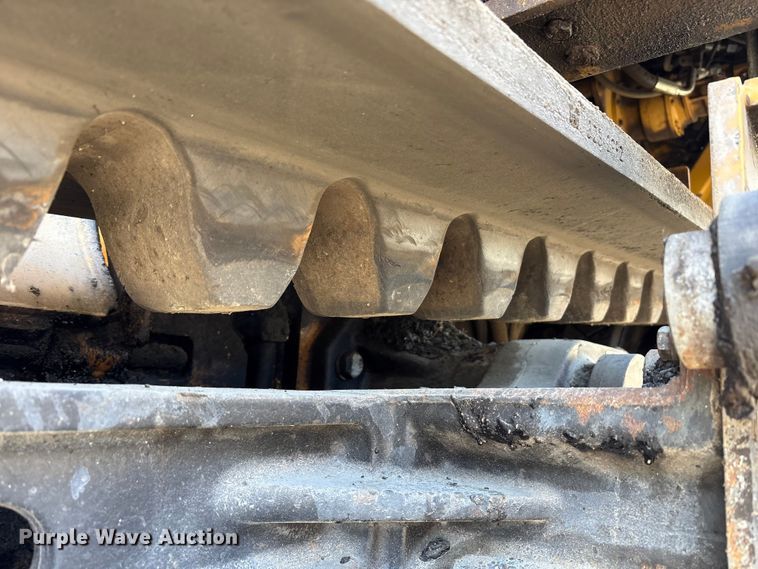 image for item EC4429 2015 Caterpillar AP555E paver