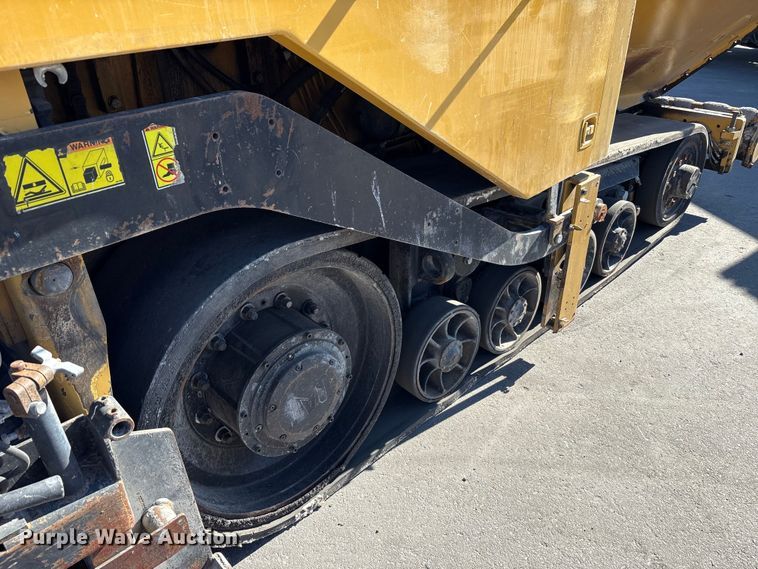 image for item EC4429 2015 Caterpillar AP555E paver