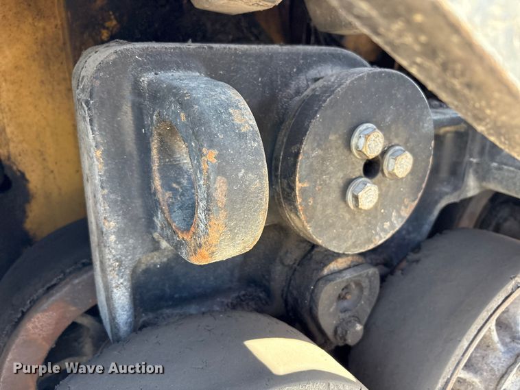 image for item EC4429 2015 Caterpillar AP555E paver