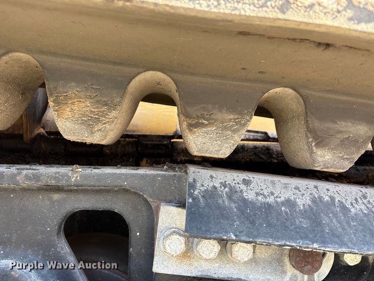 image for item EC4429 2015 Caterpillar AP555E paver