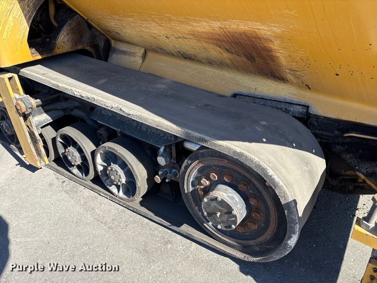 image for item EC4429 2015 Caterpillar AP555E paver