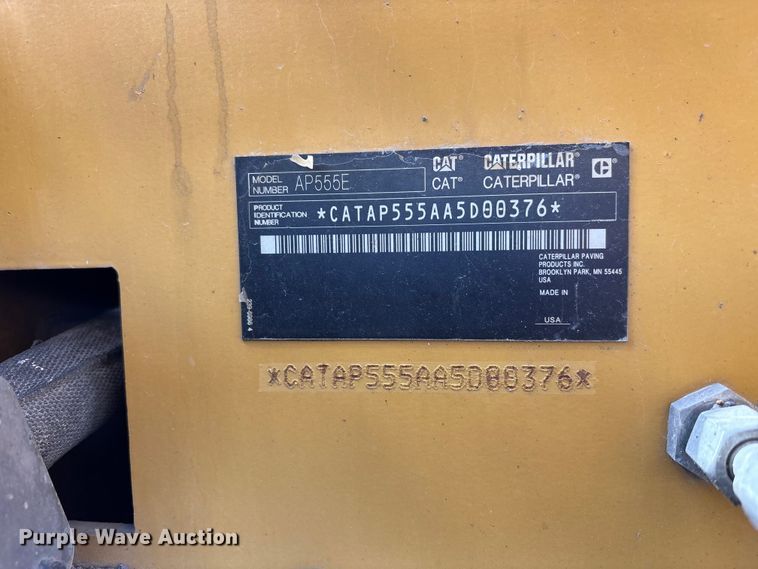 image for item EC4429 2015 Caterpillar AP555E paver