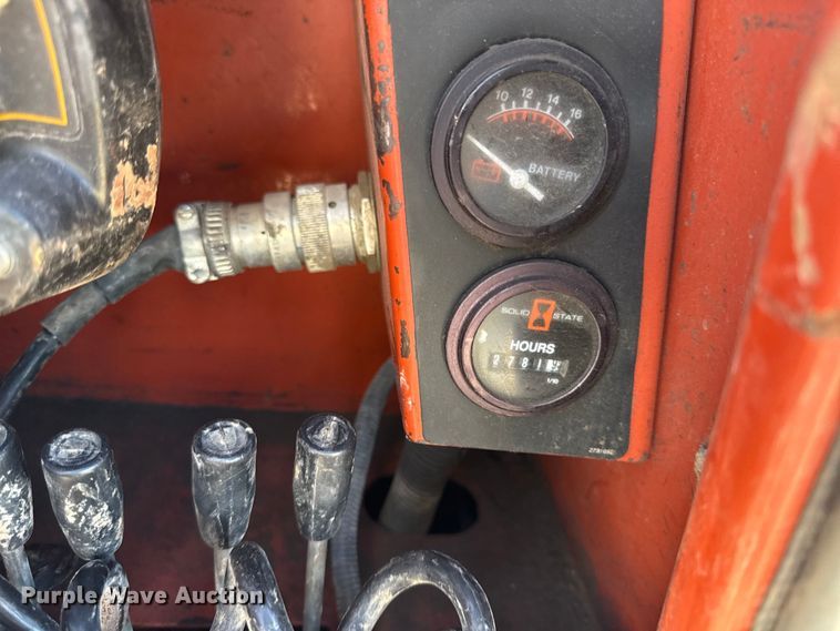 image for item EC4447 2000 Ditch Witch JT2720 directional boring unit