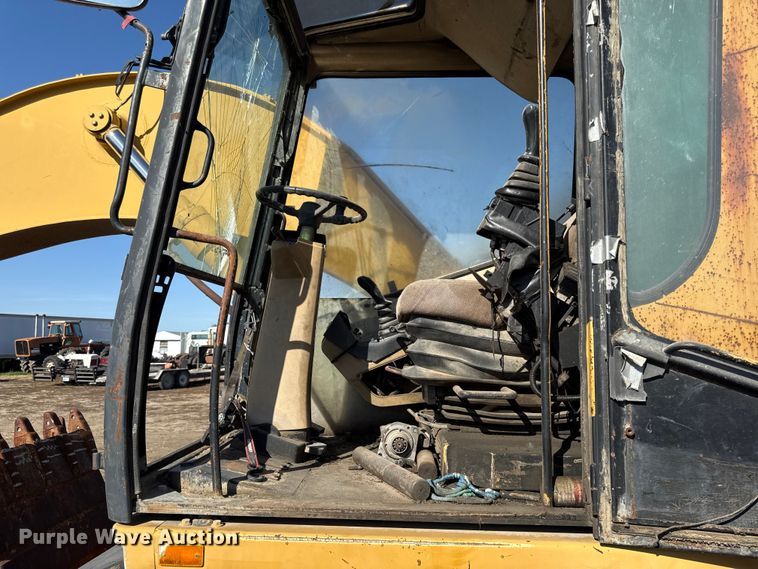 image for item EC4461 2002 Caterpillar M315 wheeled excavator