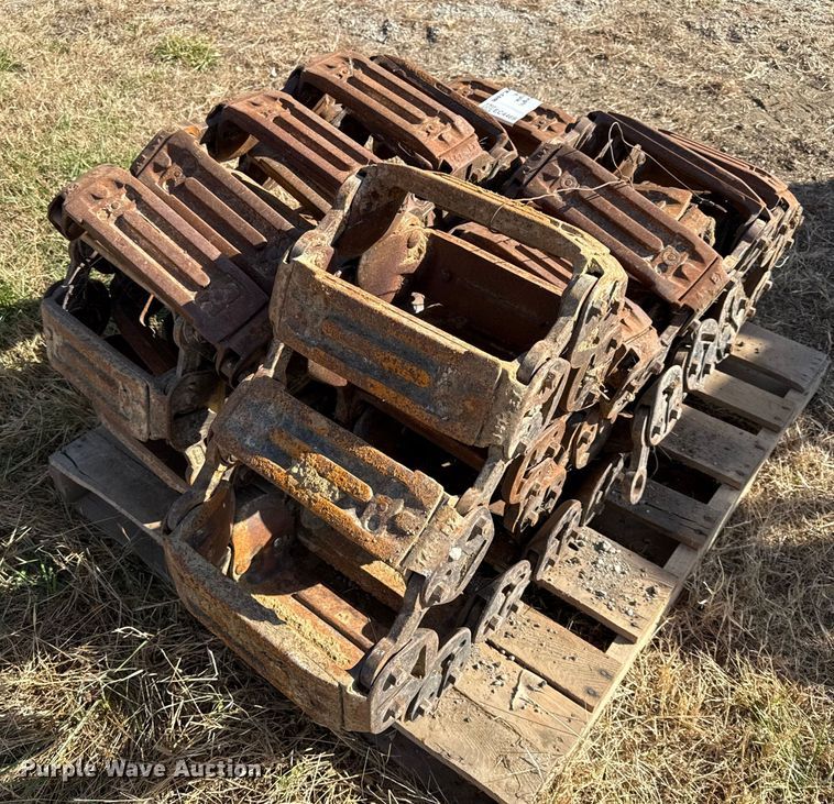 image for item EC4469 Over the tire skid steer tracks