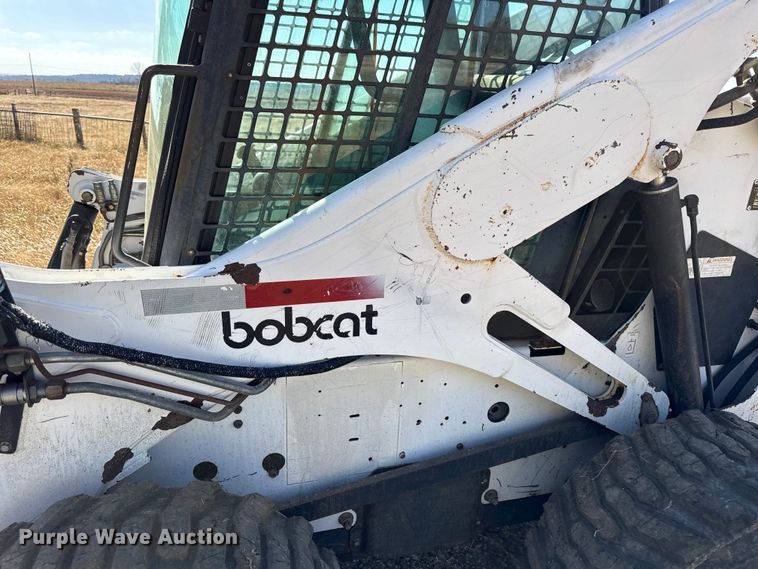 image for item EC4470 2000 Bobcat 873 skid steer loader