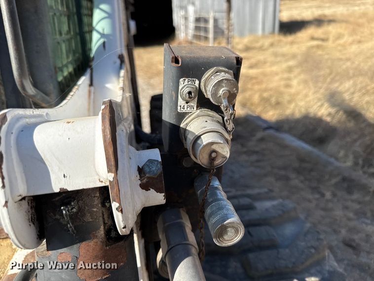 image for item EC4470 2000 Bobcat 873 skid steer loader