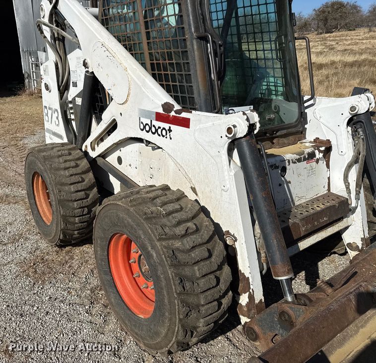 image for item EC4470 2000 Bobcat 873 skid steer loader