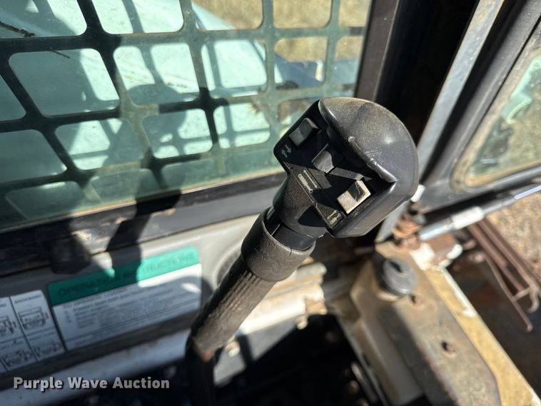 image for item EC4470 2000 Bobcat 873 skid steer loader