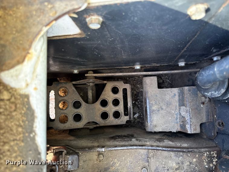 image for item EC4470 2000 Bobcat 873 skid steer loader