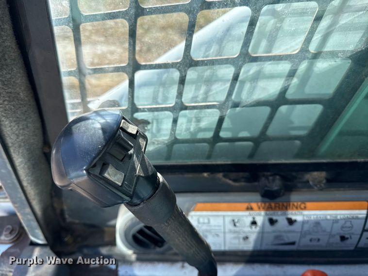 image for item EC4470 2000 Bobcat 873 skid steer loader