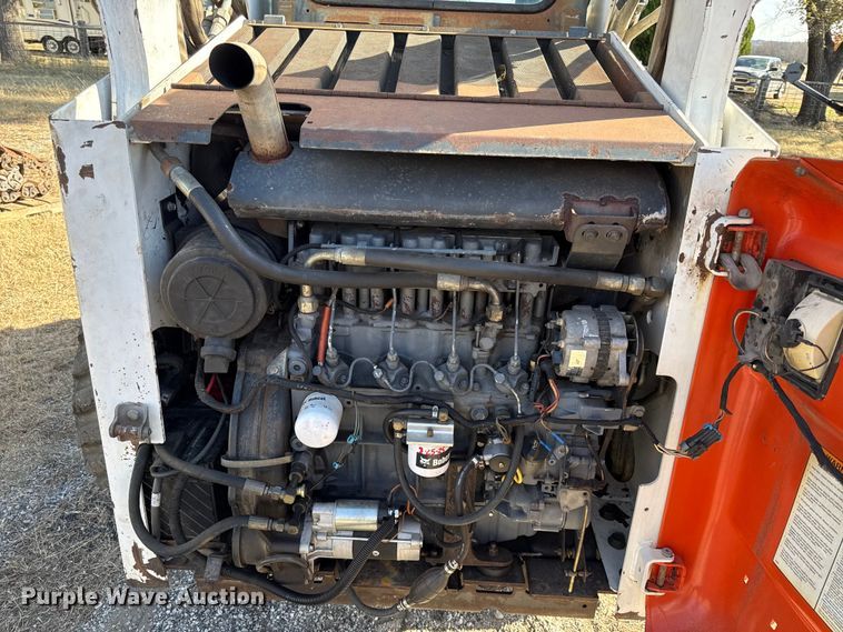 image for item EC4470 2000 Bobcat 873 skid steer loader