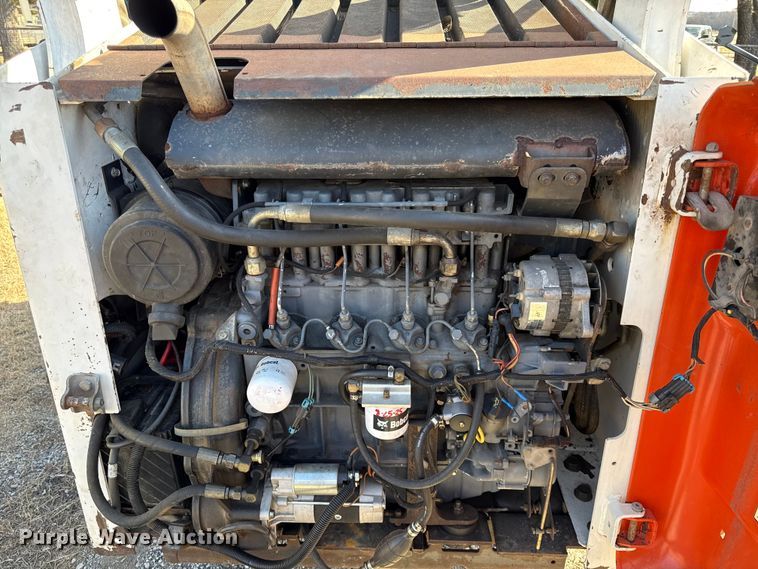 image for item EC4470 2000 Bobcat 873 skid steer loader