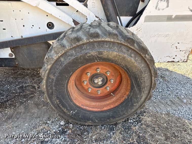 image for item EC4470 2000 Bobcat 873 skid steer loader