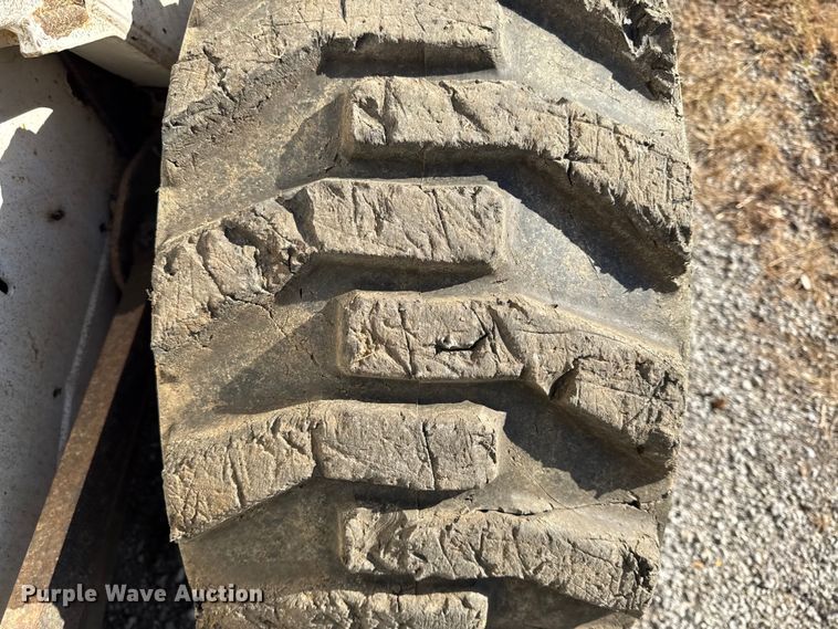 image for item EC4470 2000 Bobcat 873 skid steer loader