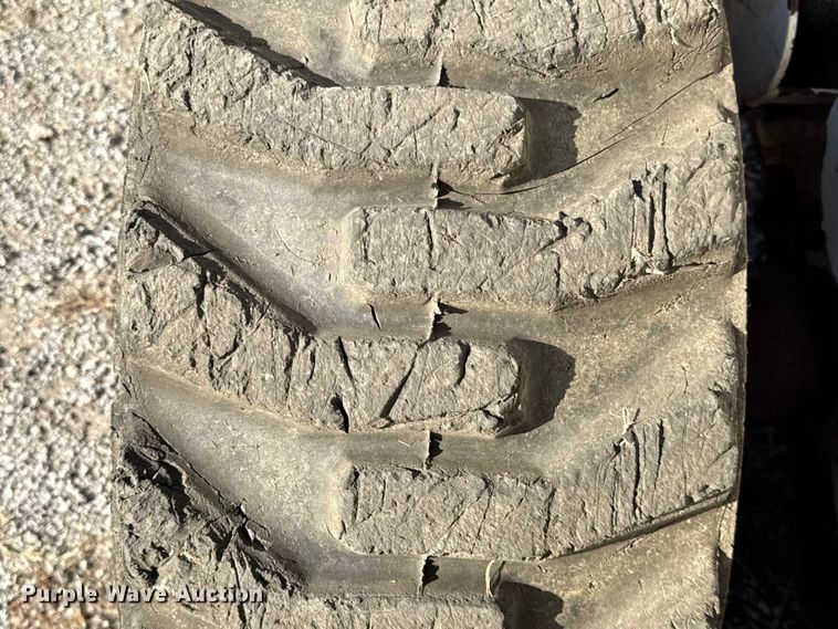 image for item EC4470 2000 Bobcat 873 skid steer loader