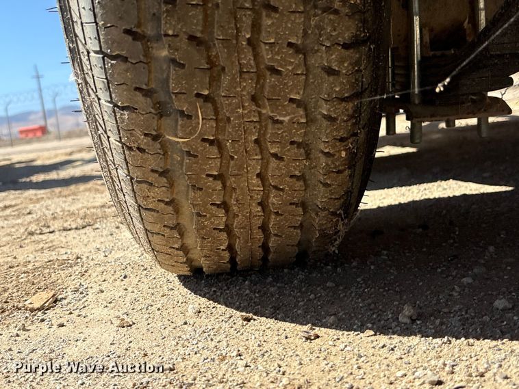 image for item EC8055 2006 BEST utility trailer