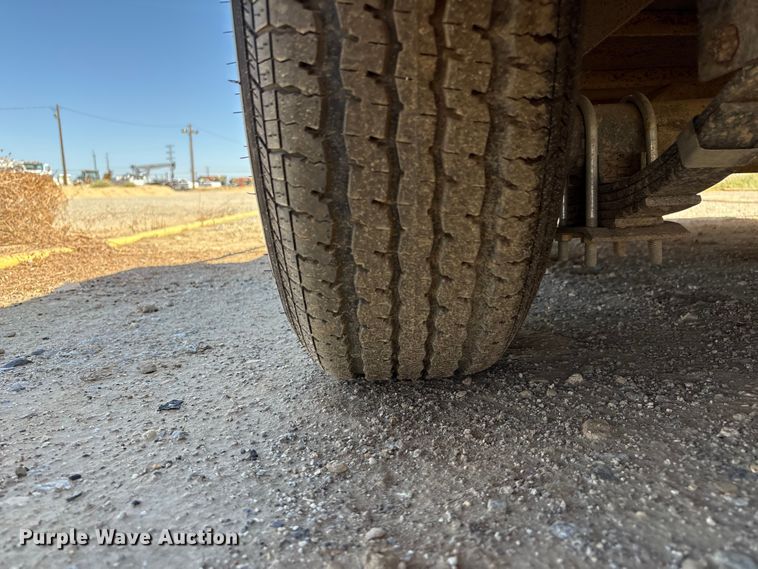 image for item EC8055 2006 BEST utility trailer