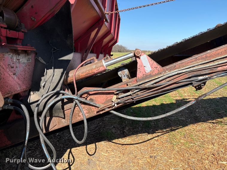 image for item EC8096 MorBark 727 trommel screen